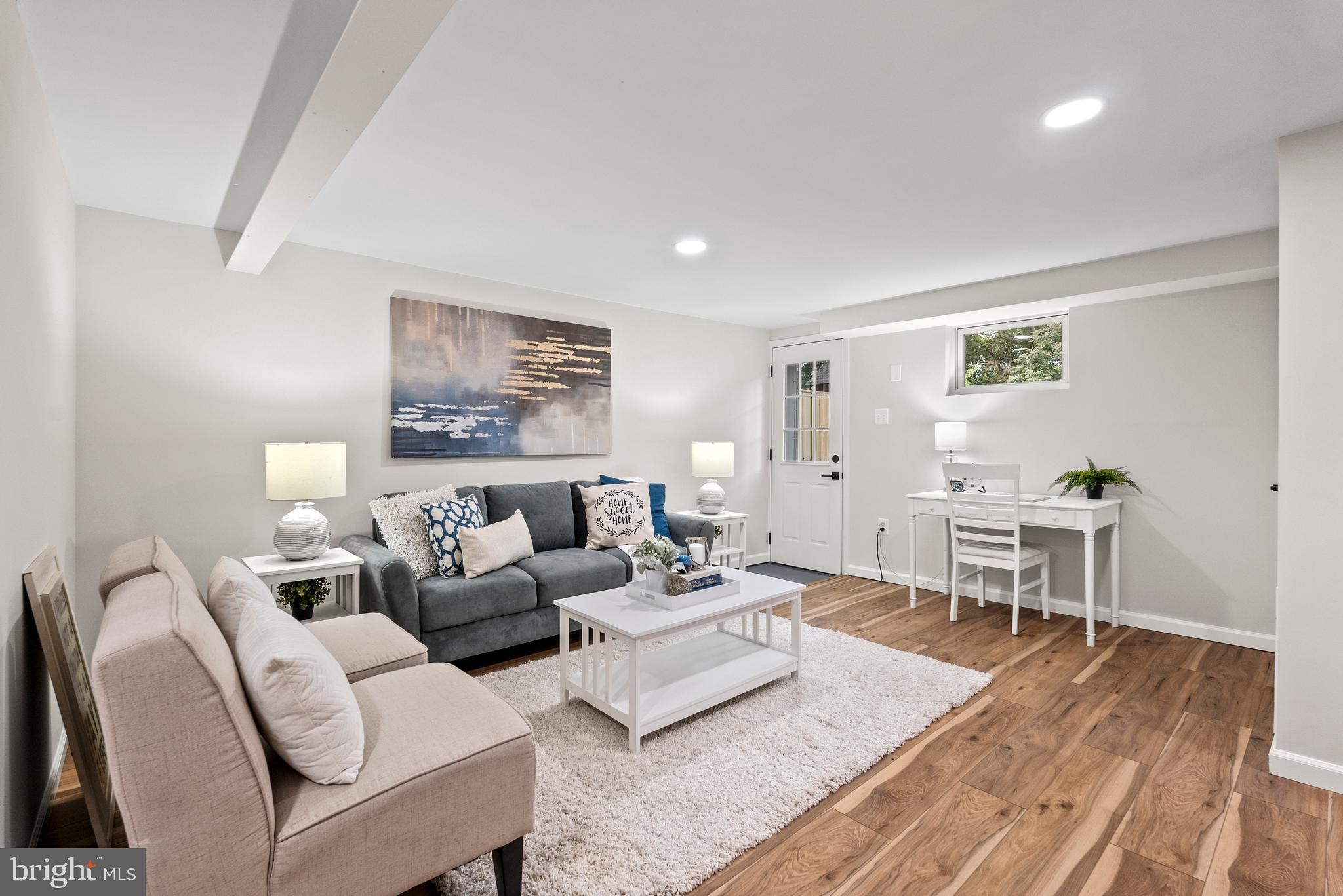 WARWICK VILLAGE - Residential