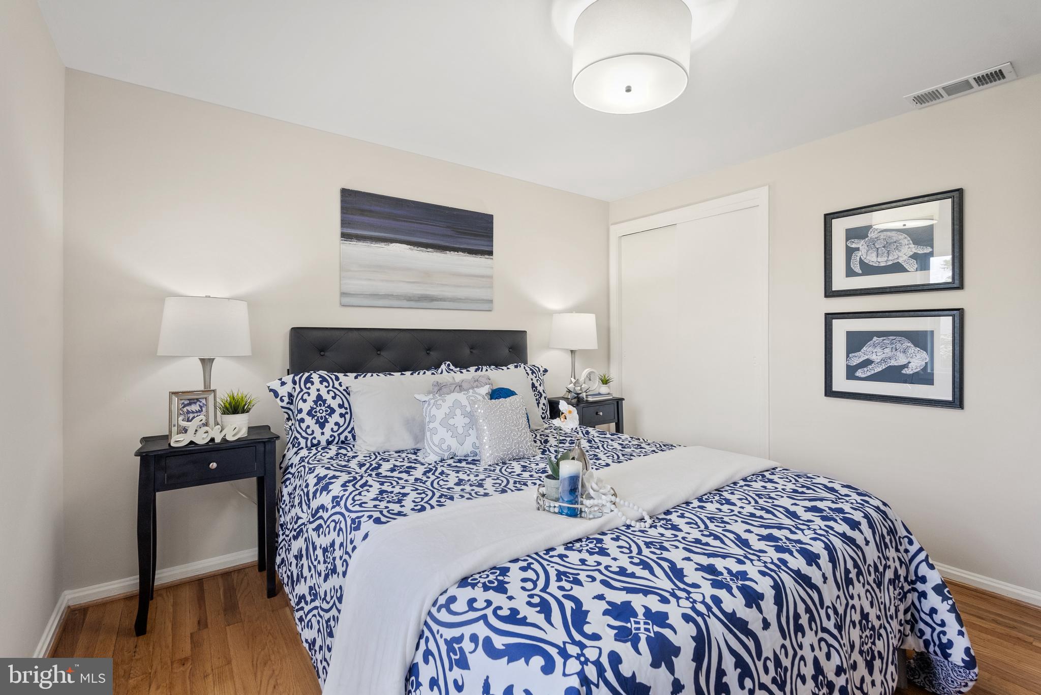 WARWICK VILLAGE - Residential