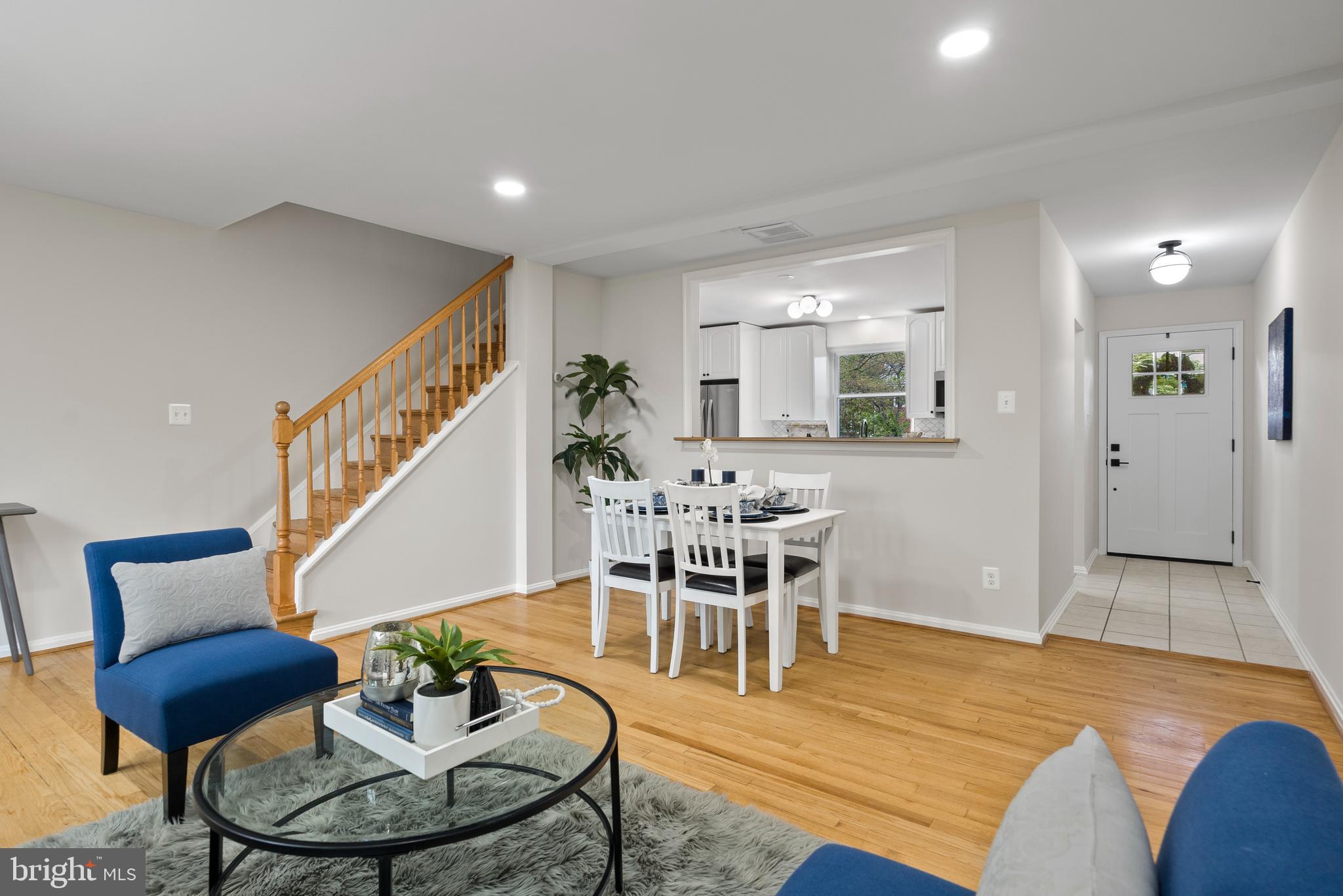 WARWICK VILLAGE - Residential