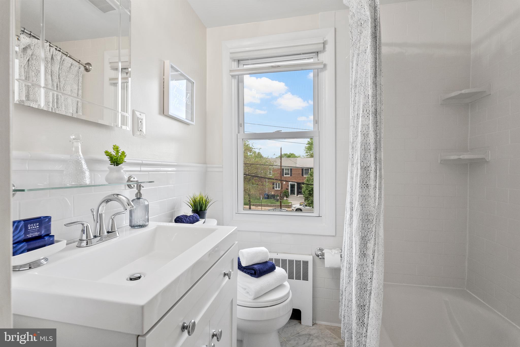 WARWICK VILLAGE - Residential