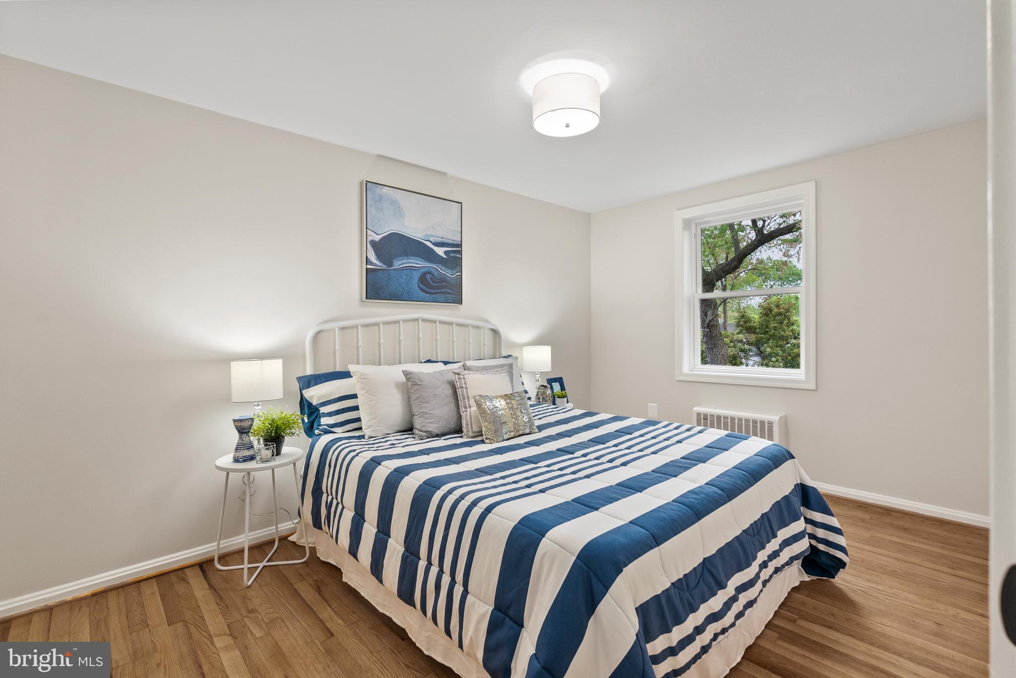 WARWICK VILLAGE - Residential