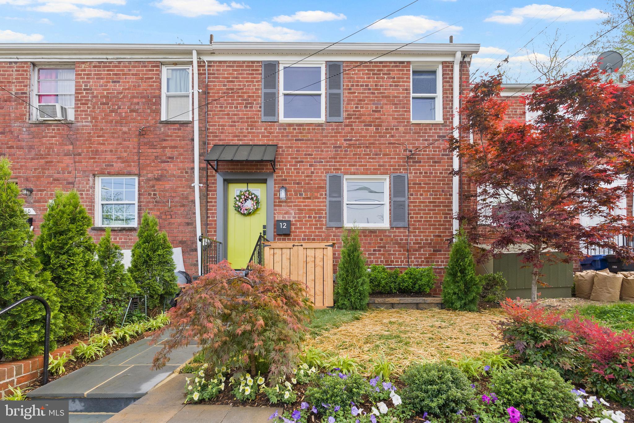 WARWICK VILLAGE - Residential