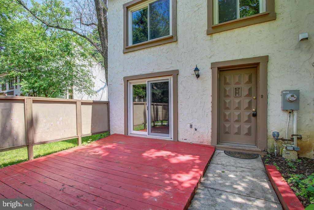 Photo of 5457 El Camino #4 A, COLUMBIA, MD 21044 (MLS # MDHW2060782)