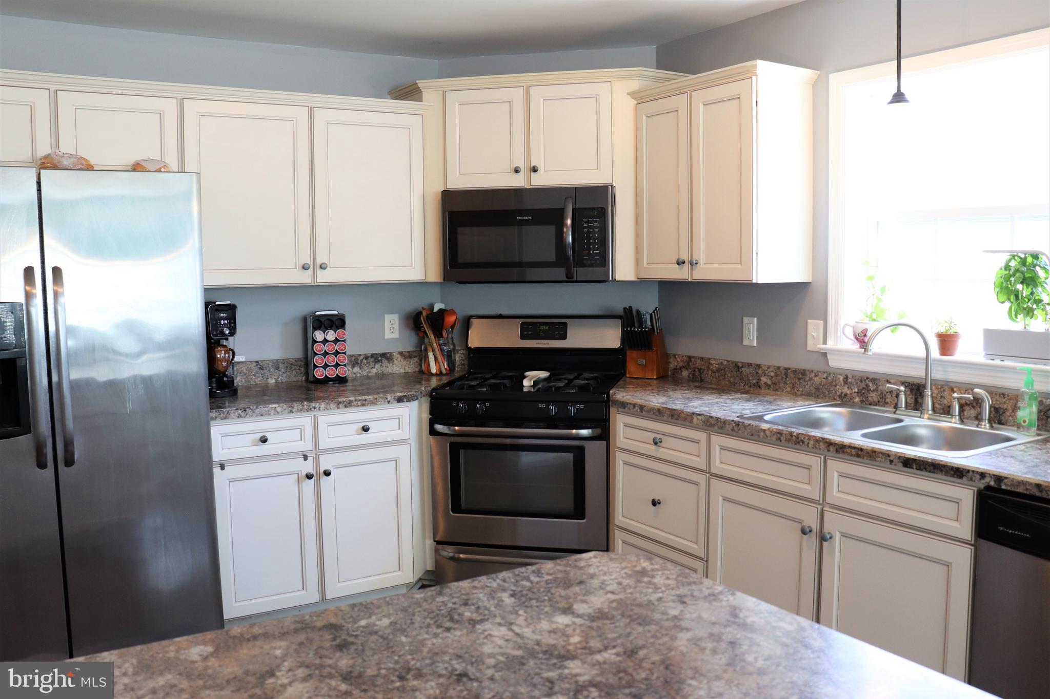 AUTUMN HILLS - Residential