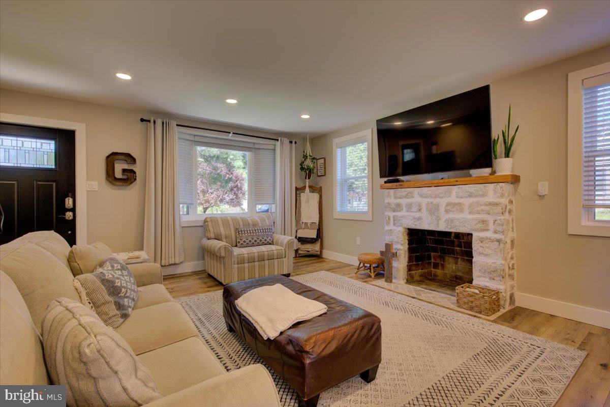 SCENIC HILLS - Residential