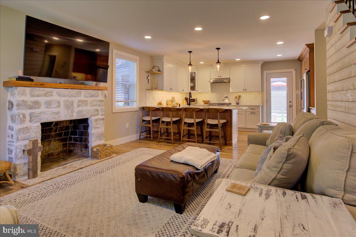 SCENIC HILLS - Residential