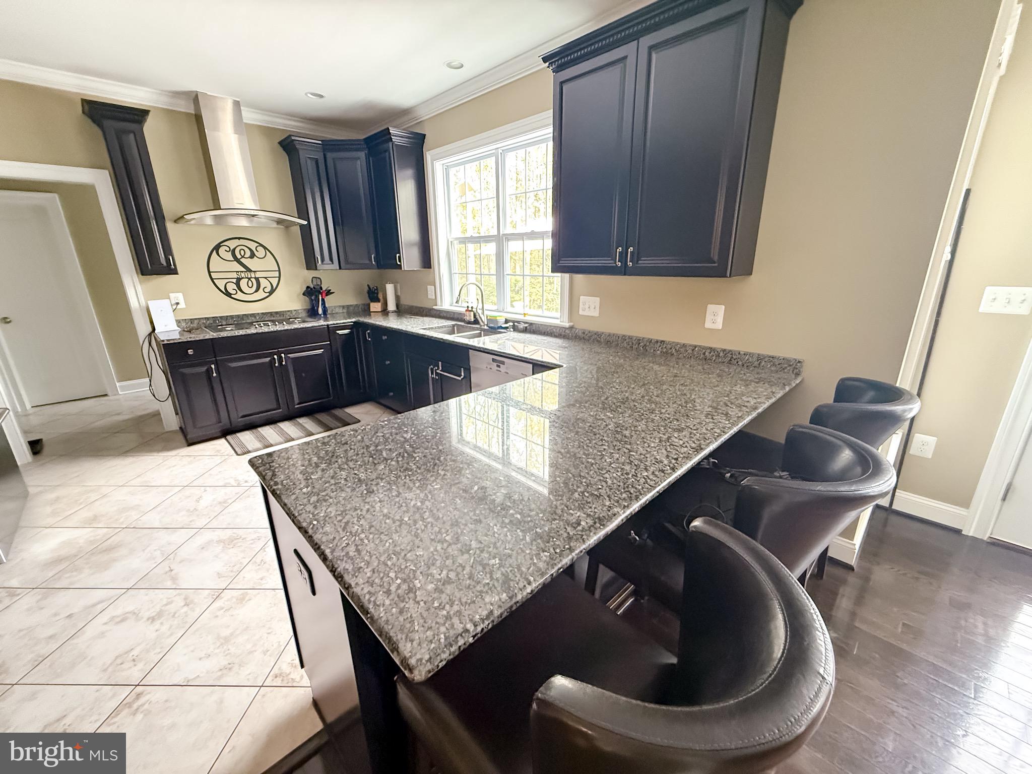 MOUNT PLEASANT EST - Residential