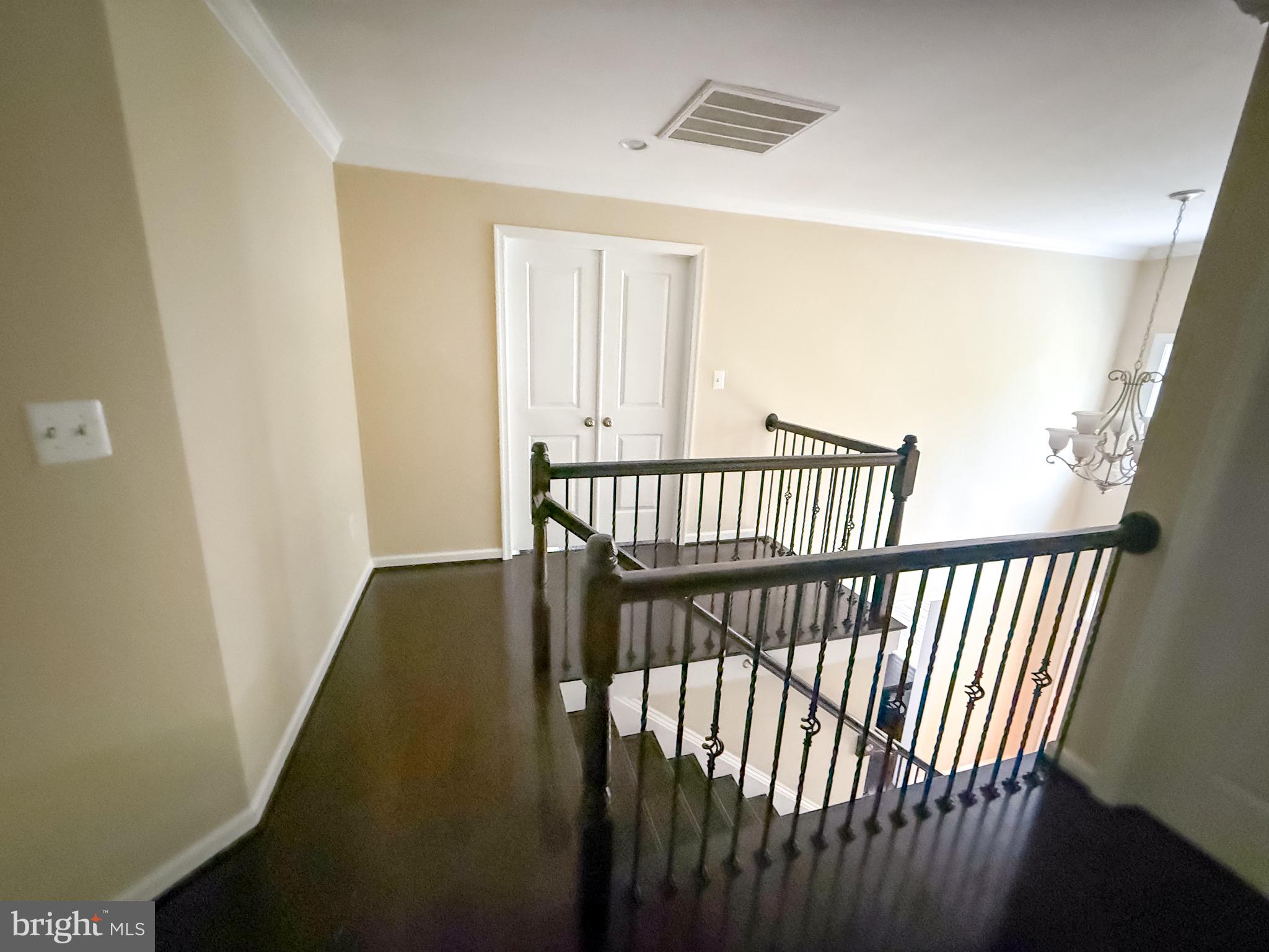 MOUNT PLEASANT EST - Residential