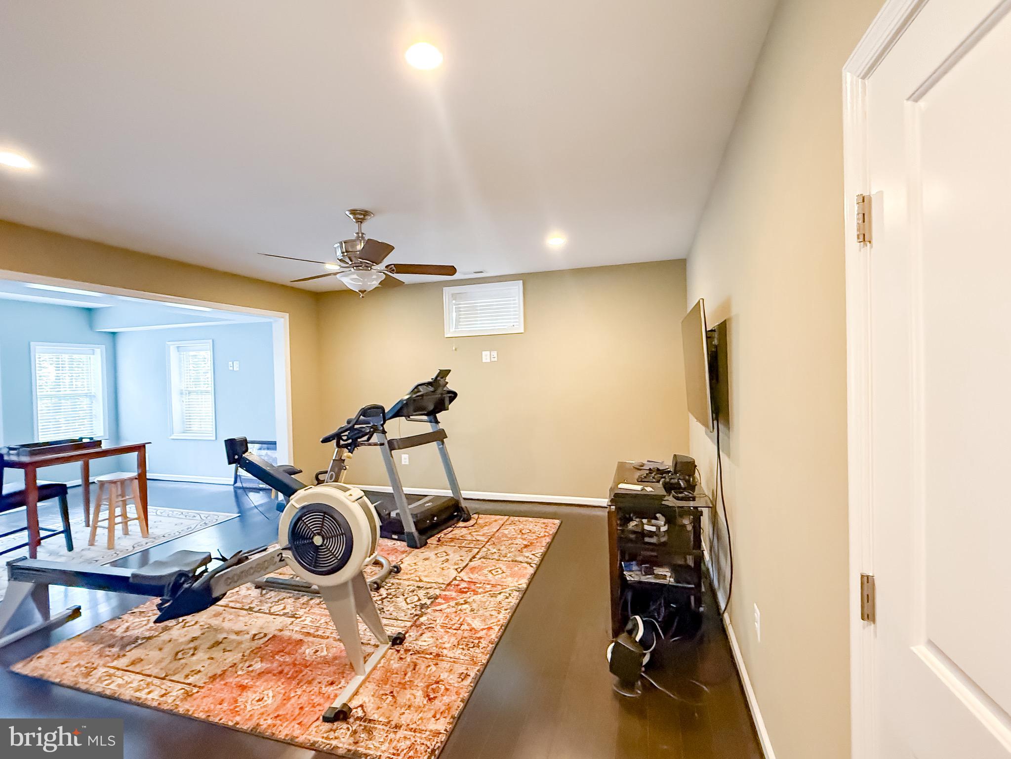 MOUNT PLEASANT EST - Residential