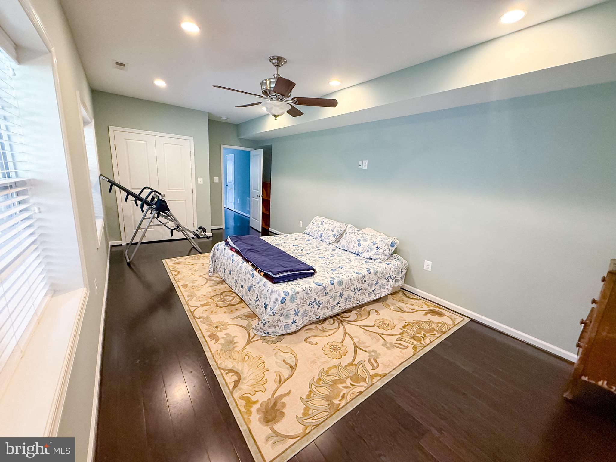 MOUNT PLEASANT EST - Residential