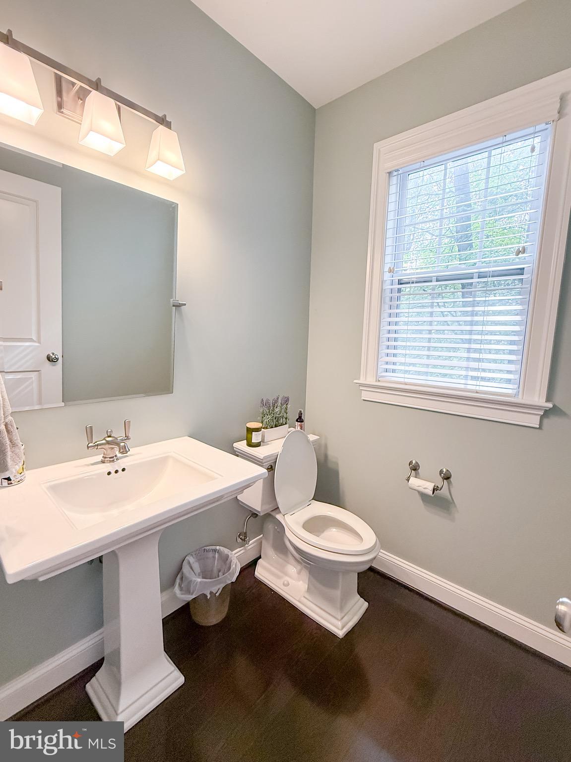 MOUNT PLEASANT EST - Residential