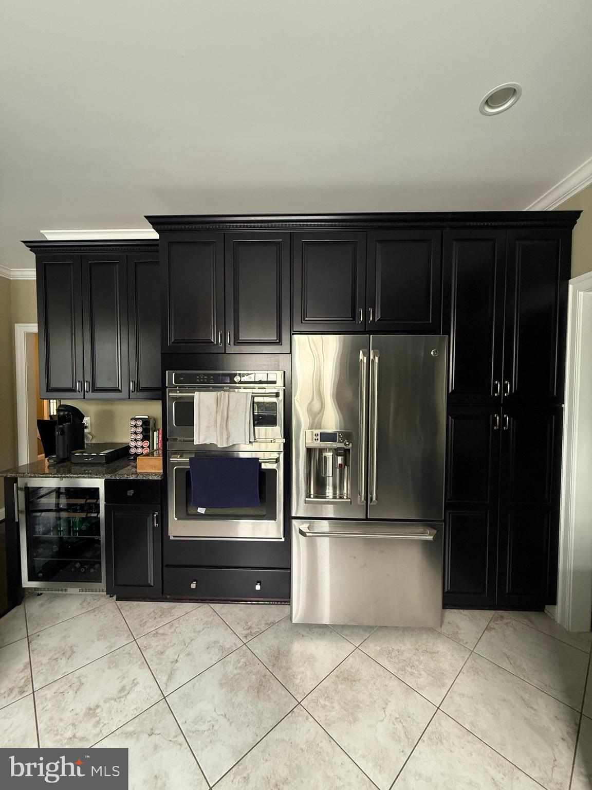 MOUNT PLEASANT EST - Residential