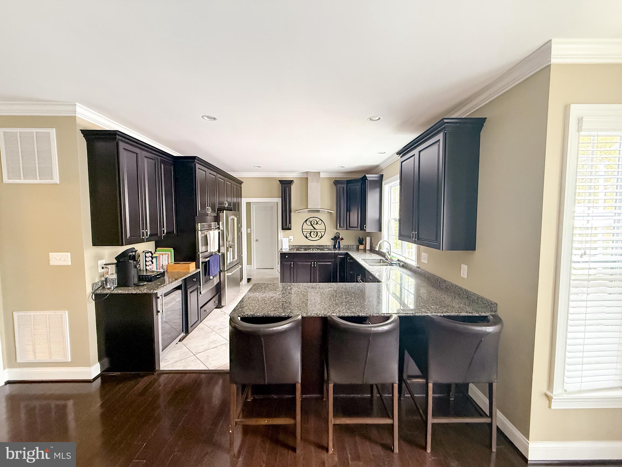 MOUNT PLEASANT EST - Residential