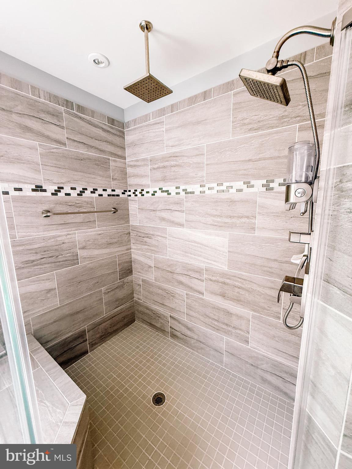 MOUNT PLEASANT EST - Residential