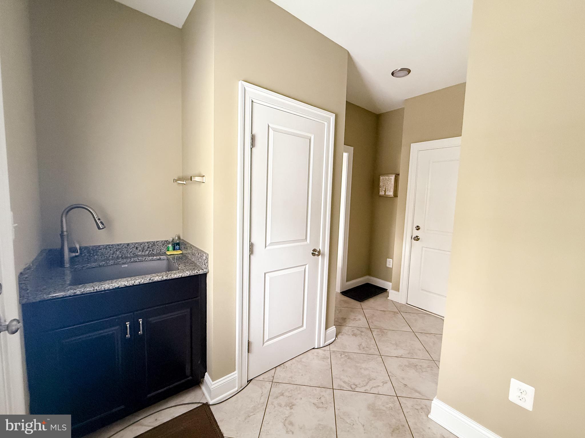 MOUNT PLEASANT EST - Residential