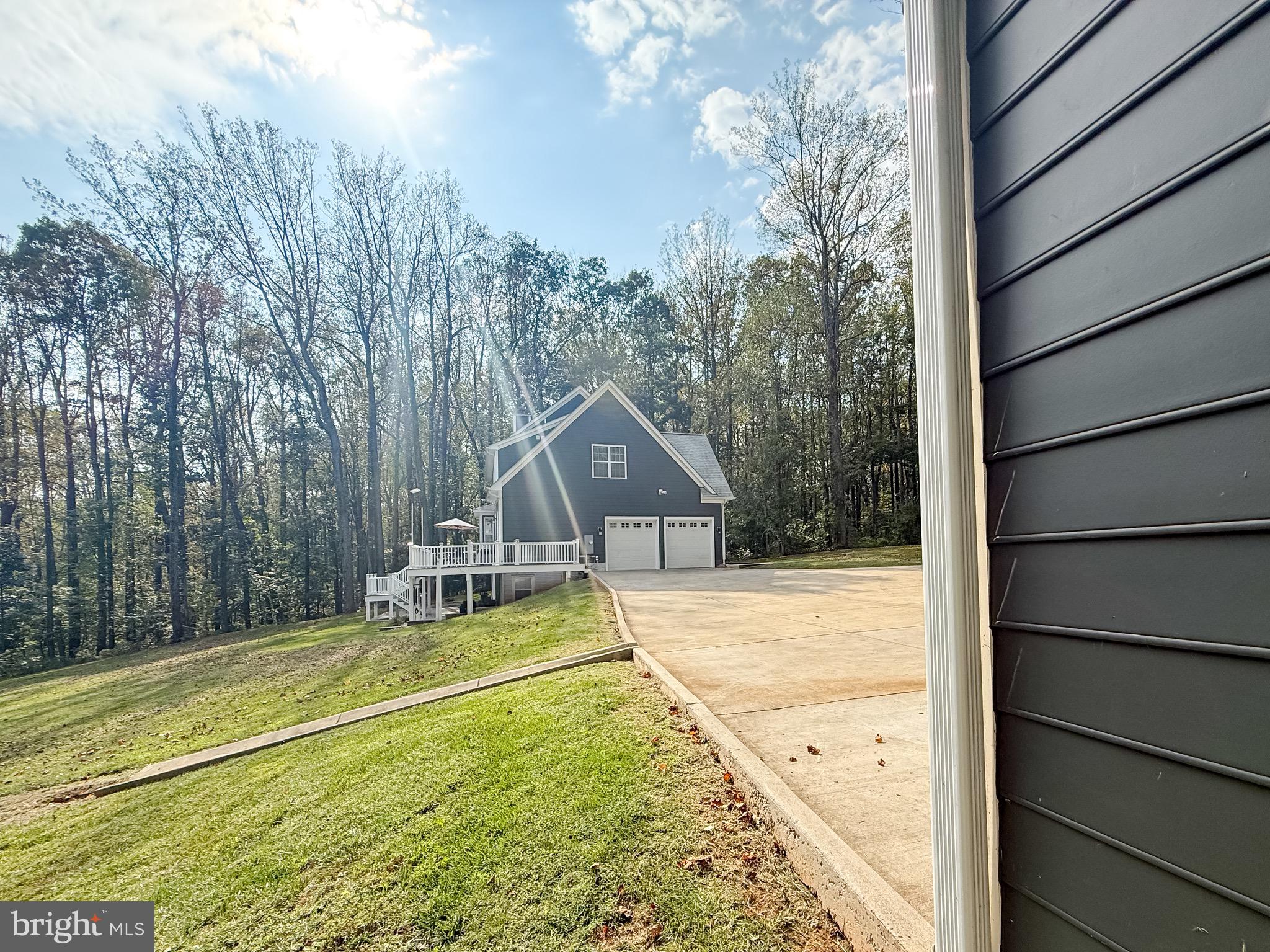 MOUNT PLEASANT EST - Residential