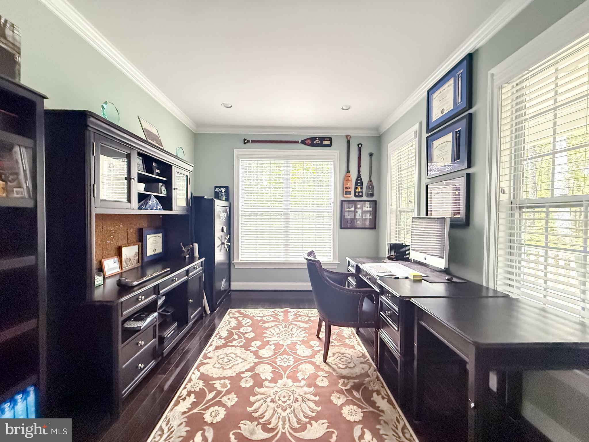 MOUNT PLEASANT EST - Residential