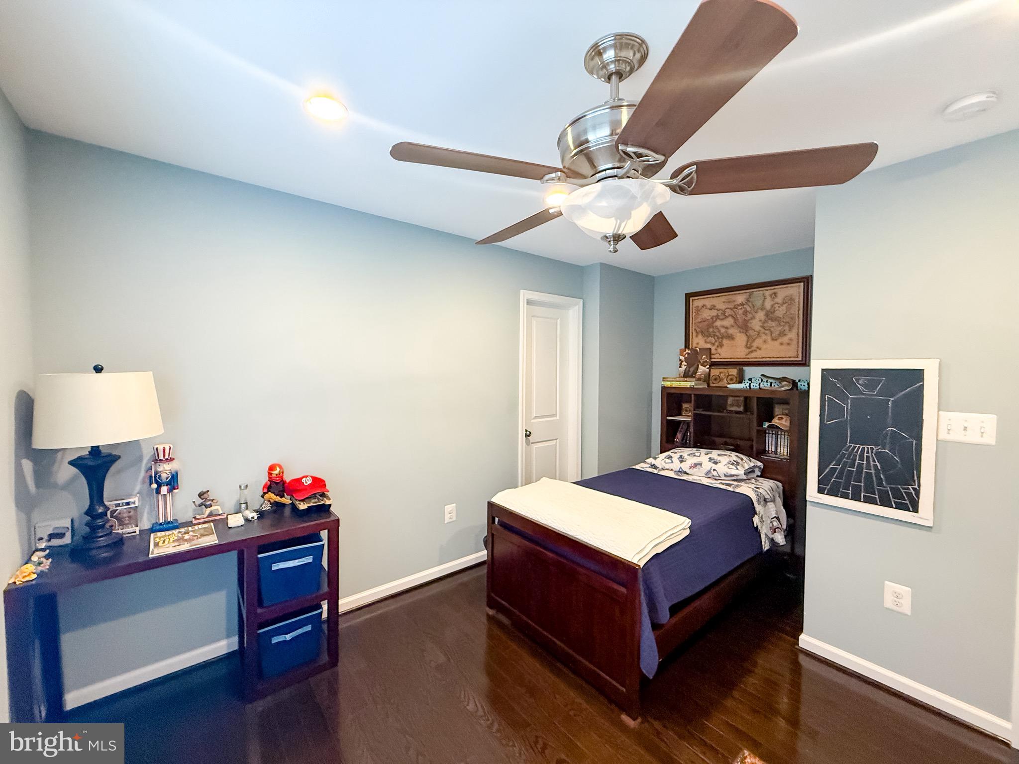 MOUNT PLEASANT EST - Residential