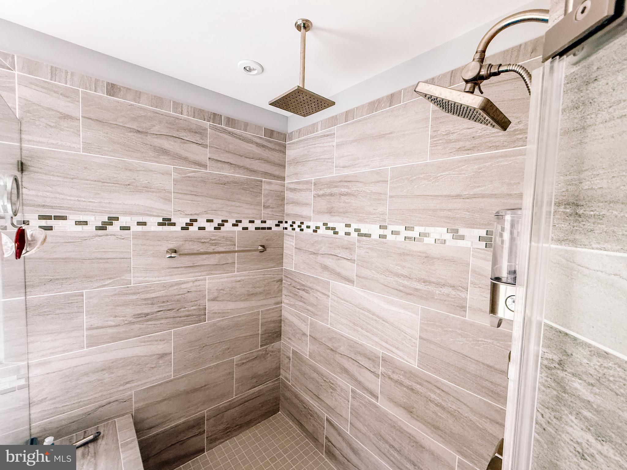 MOUNT PLEASANT EST - Residential