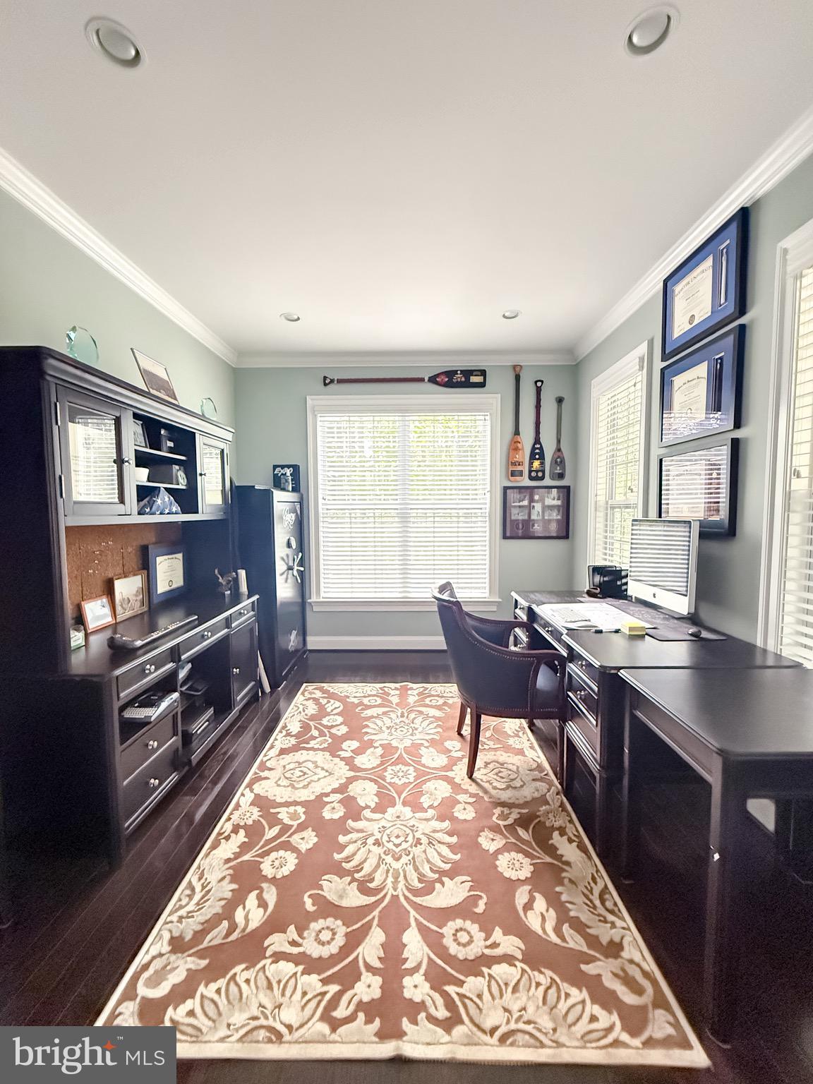 MOUNT PLEASANT EST - Residential