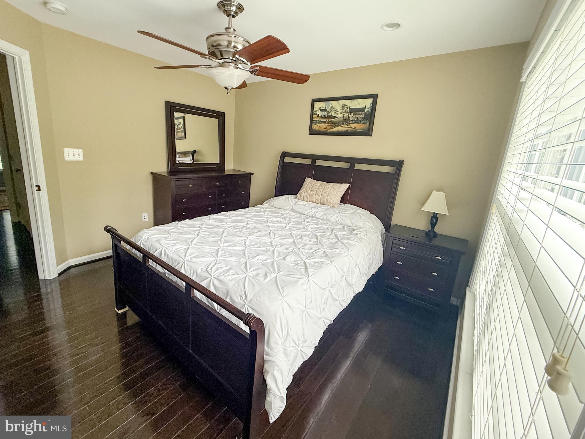 MOUNT PLEASANT EST - Residential