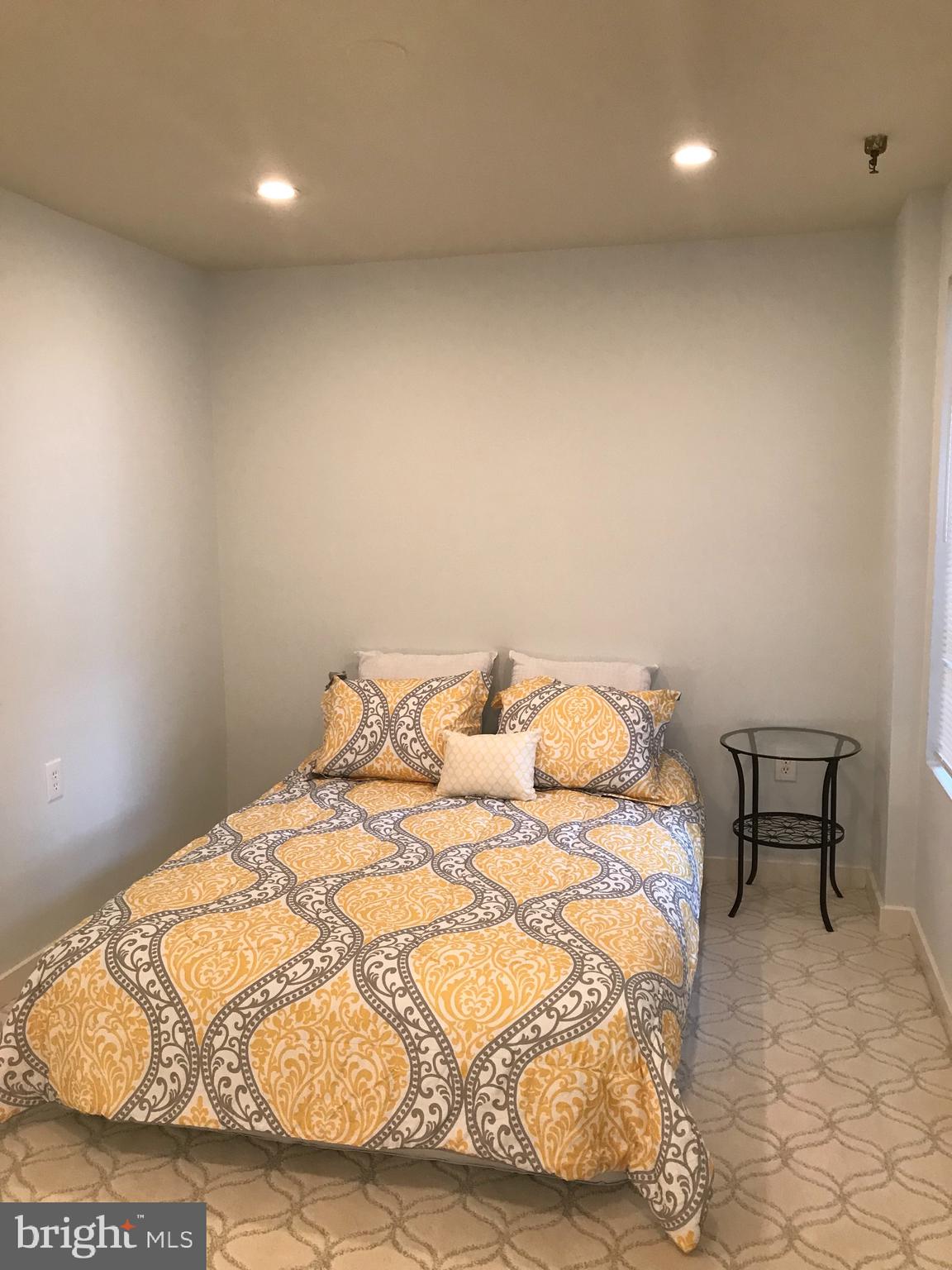 FRANKLIN SQUARE HISTORIC DISTRICT - Residential