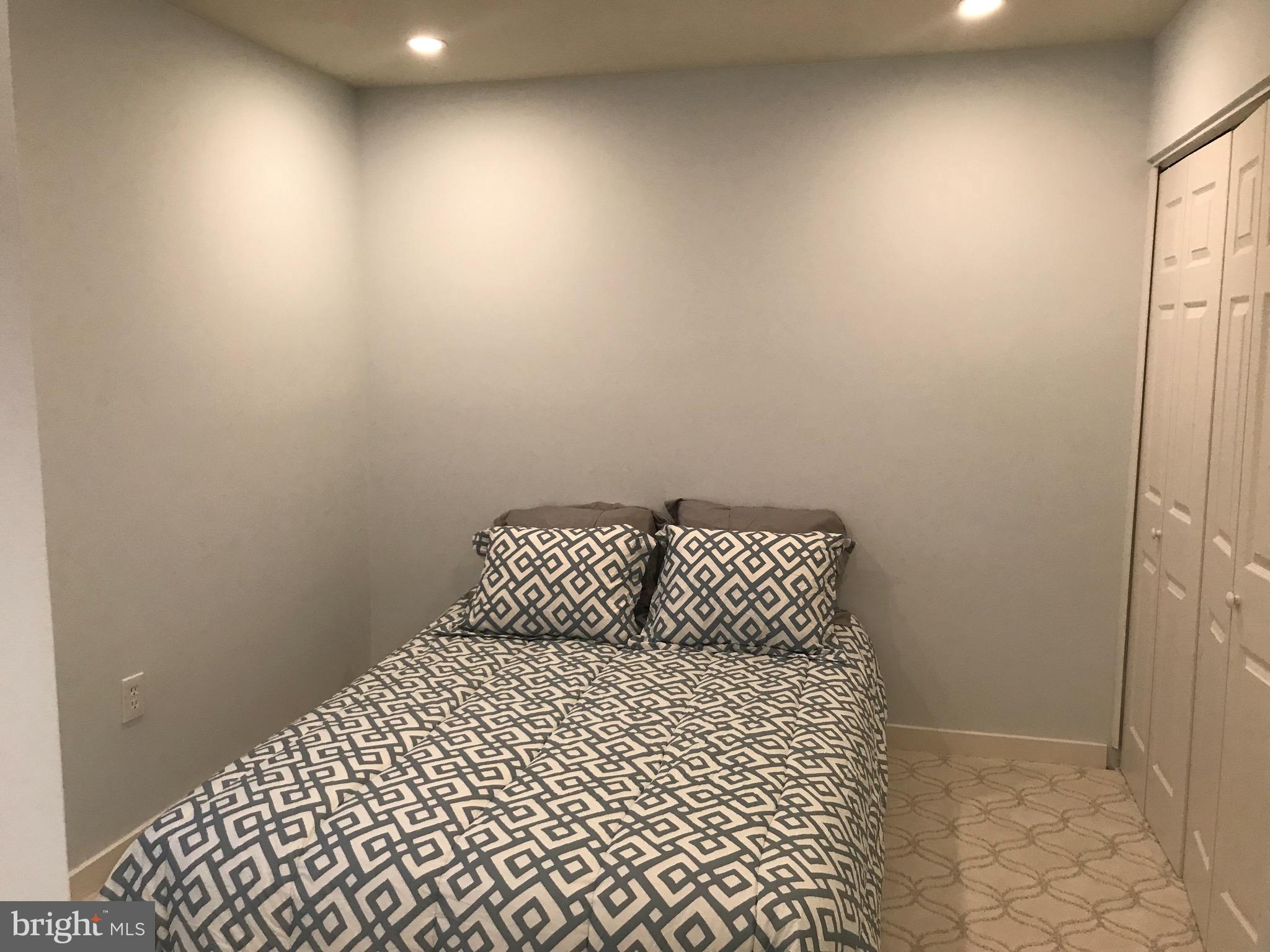 FRANKLIN SQUARE HISTORIC DISTRICT - Residential