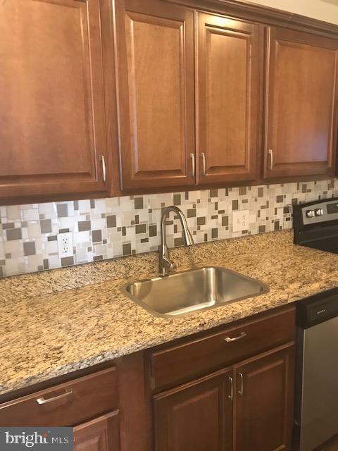 FRANKLIN SQUARE HISTORIC DISTRICT - Residential