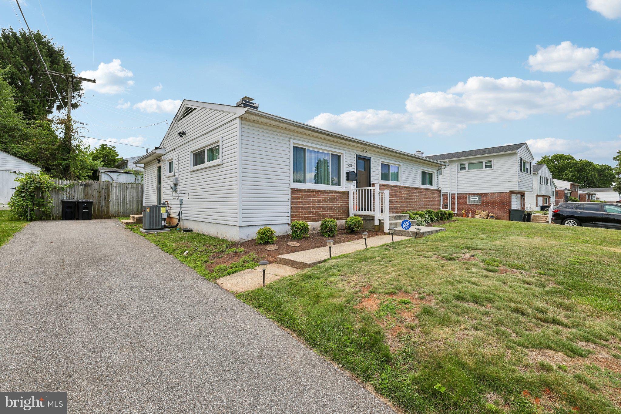933 PRESTWOOD ROAD