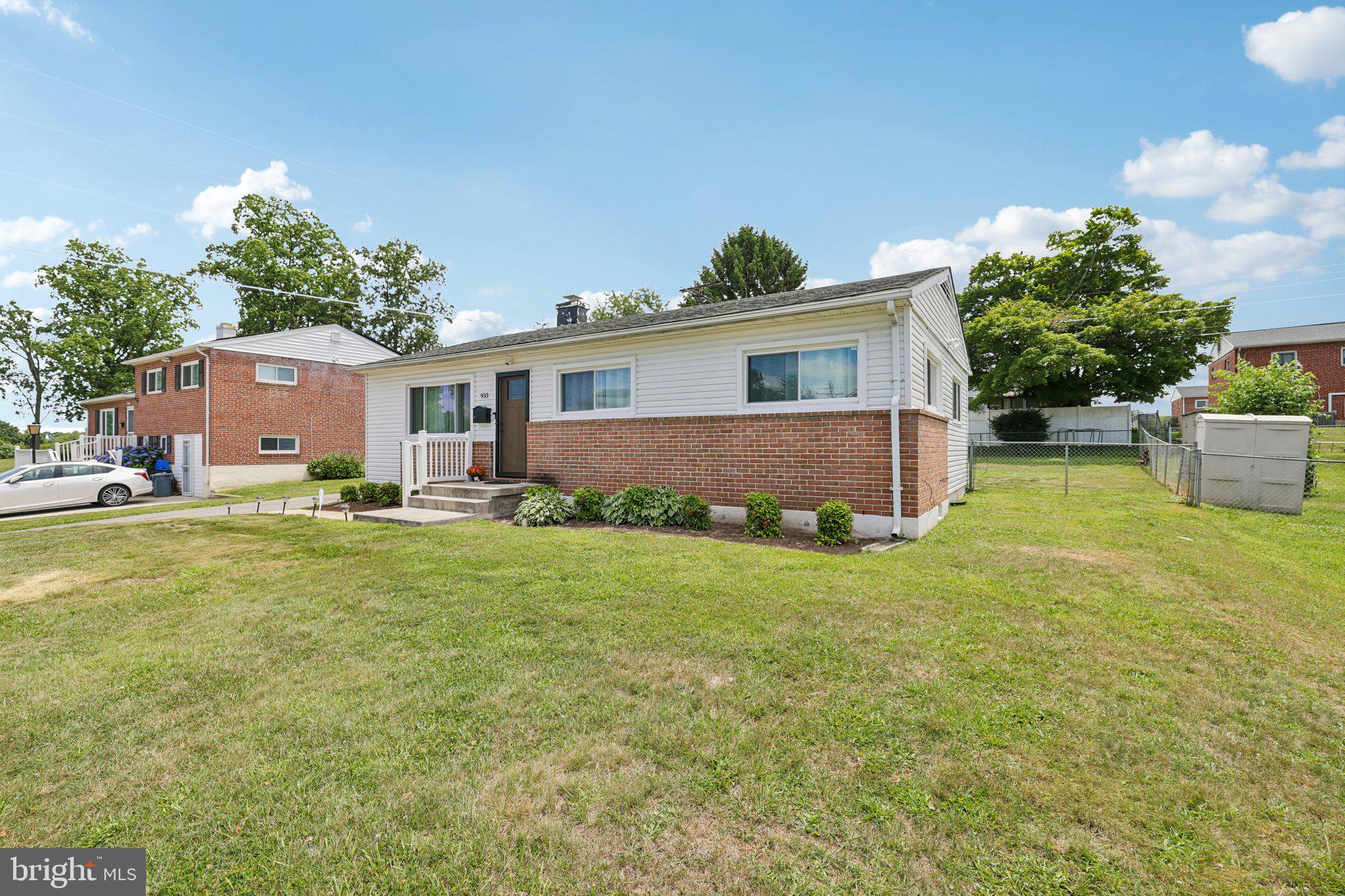 933 PRESTWOOD ROAD