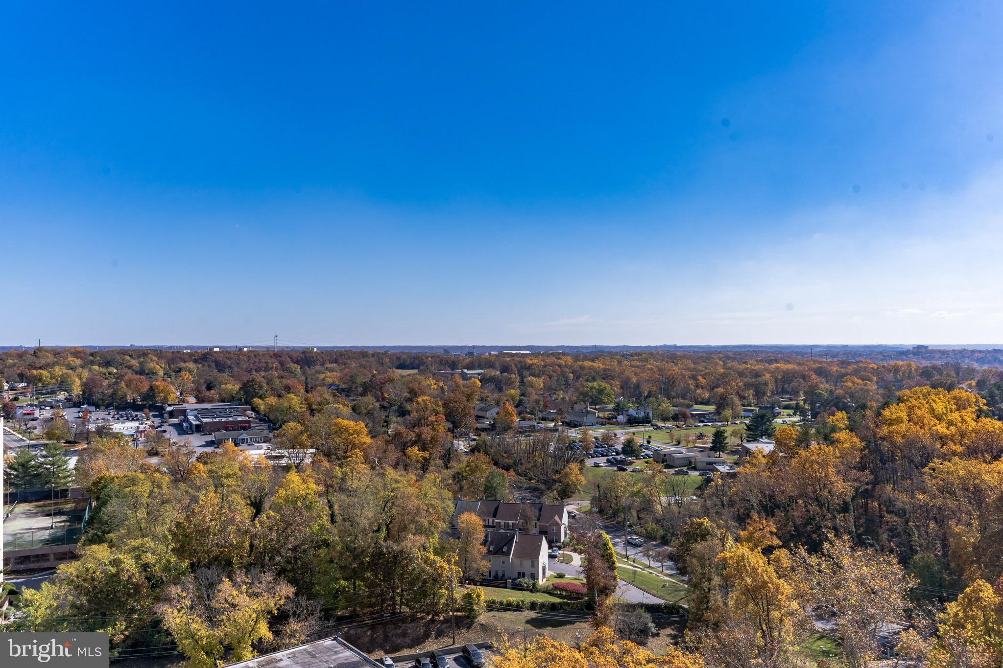 PRESIDENTIAL TOWERS - Residential