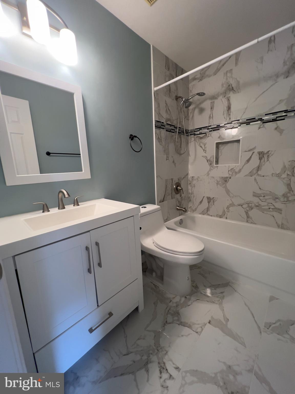 MCNAIR FARMS WEST - Residential Lease