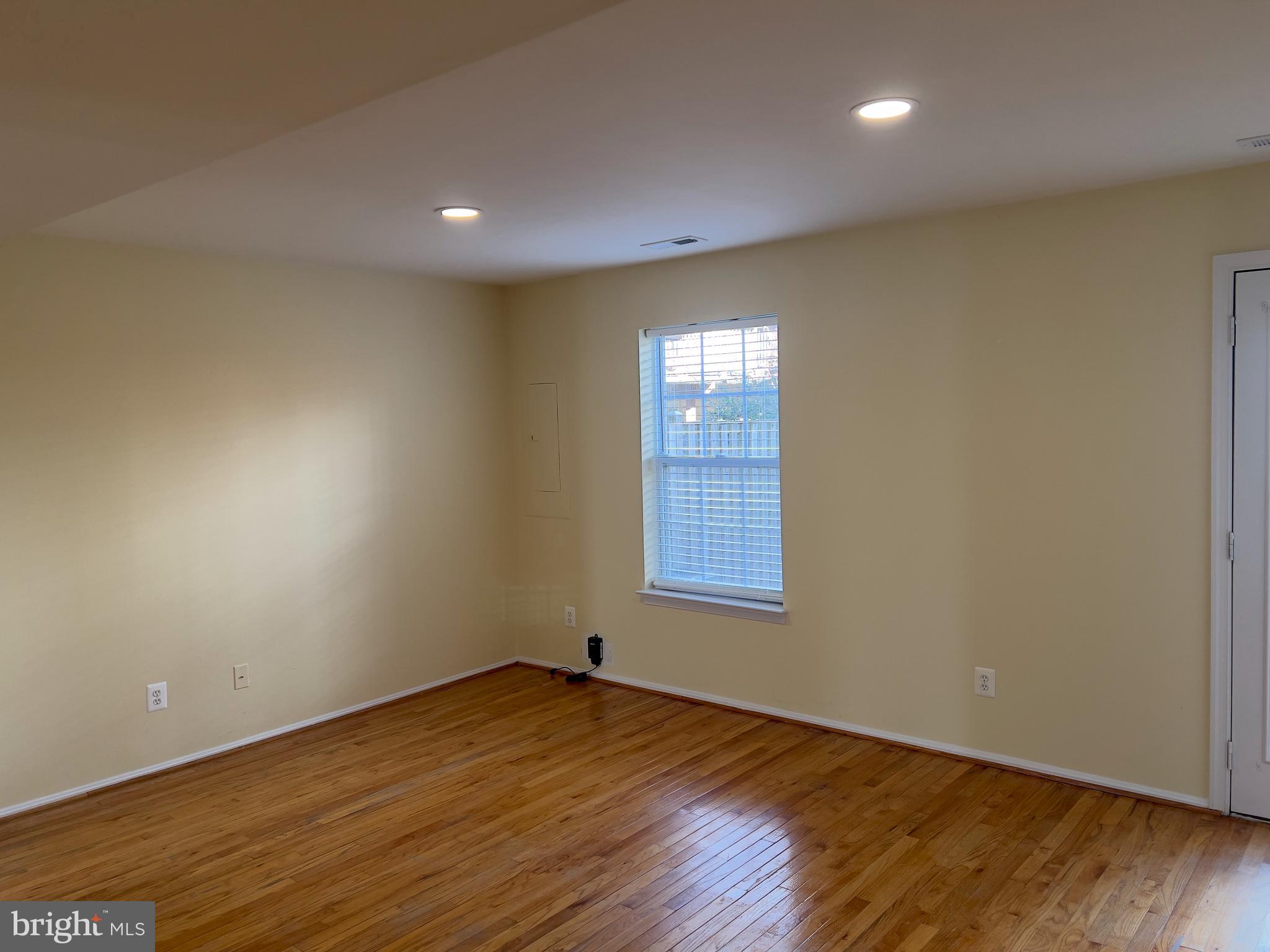 MCNAIR FARMS WEST - Residential Lease