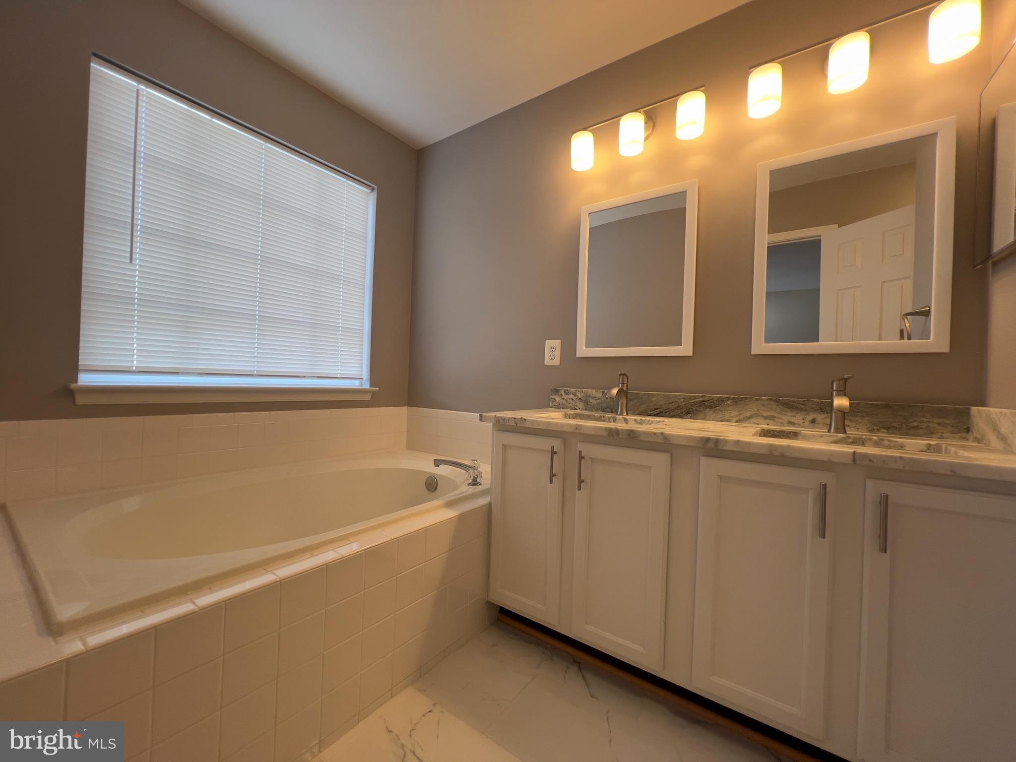 MCNAIR FARMS WEST - Residential Lease