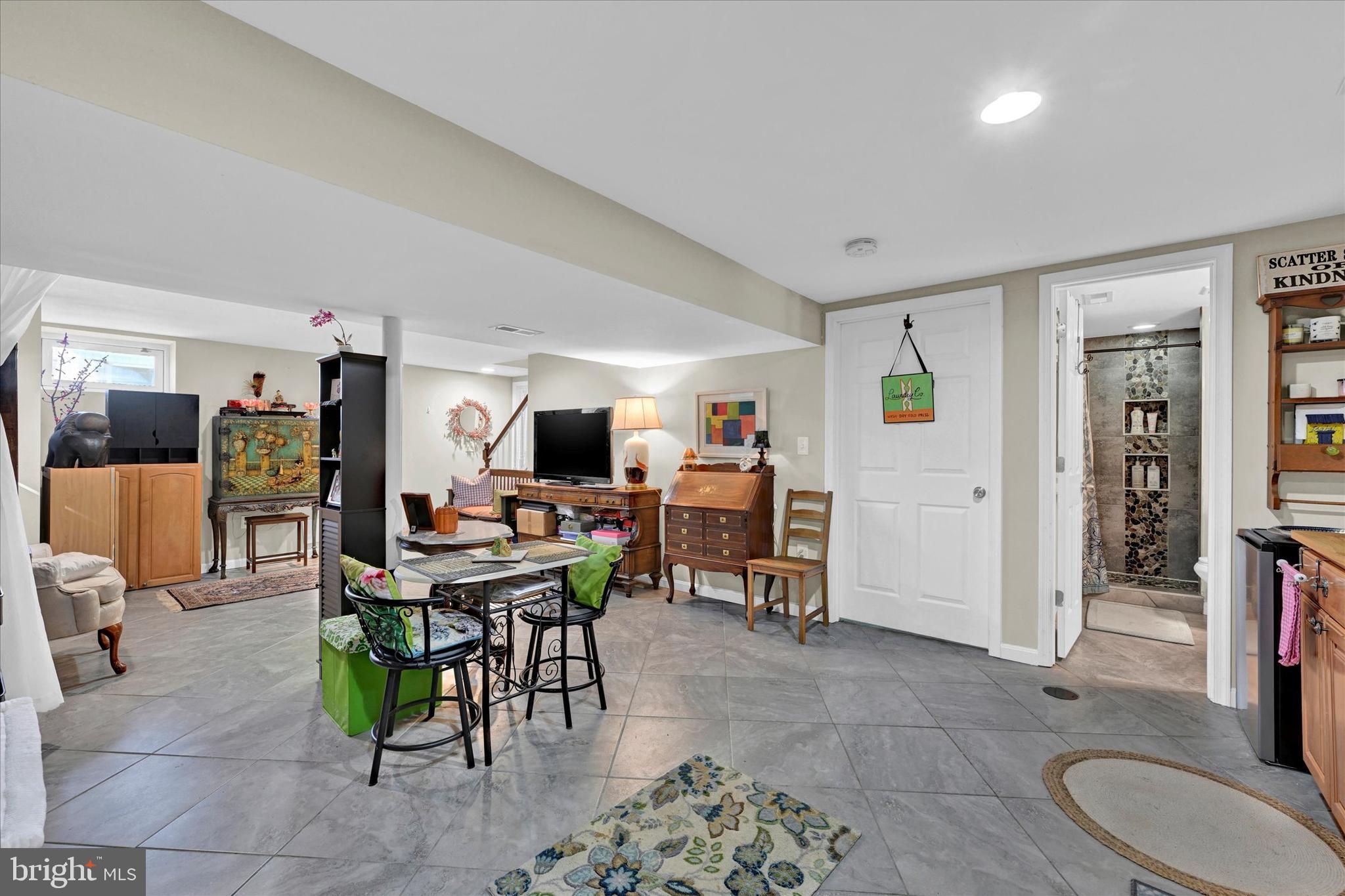 HAMILTON HEIGHTS - Residential