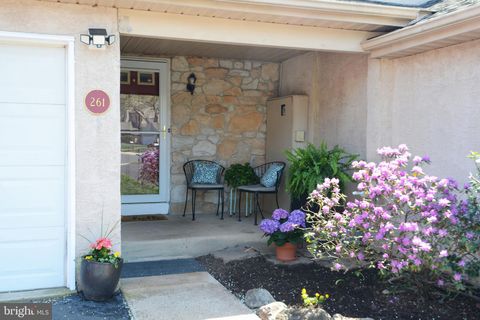 261 PARKVIEW DRIVE SOUDERTON PA 18964