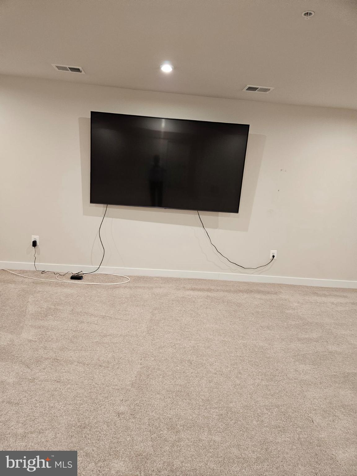 CHRISTOPHER POINTE - Residential