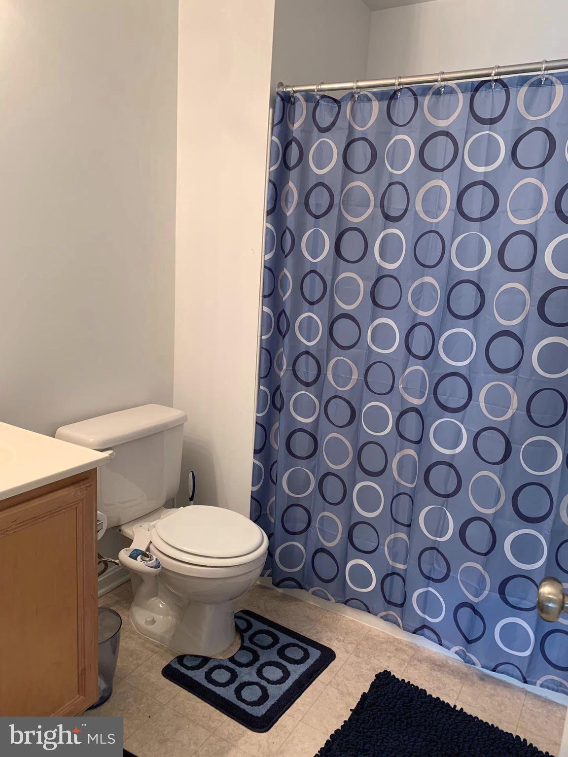 MCNAIR FARMS LANDBAY - Residential Lease