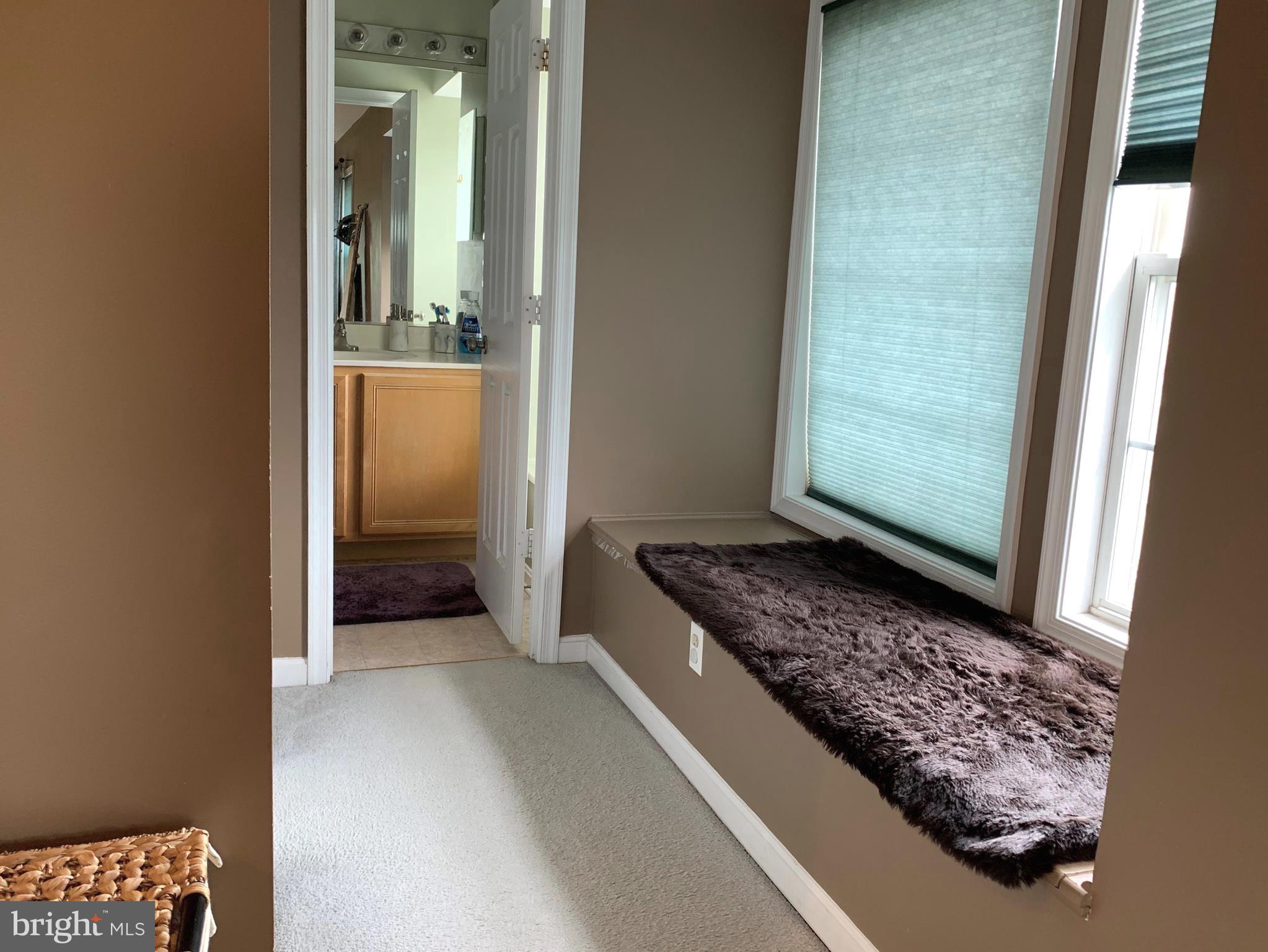 MCNAIR FARMS LANDBAY - Residential Lease