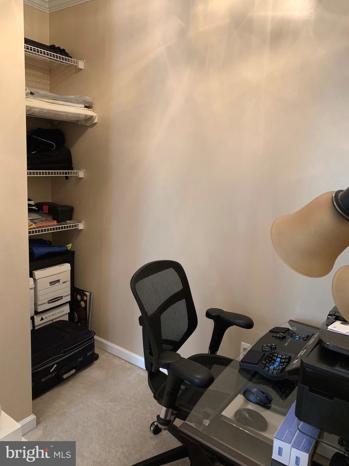 MCNAIR FARMS LANDBAY - Residential Lease