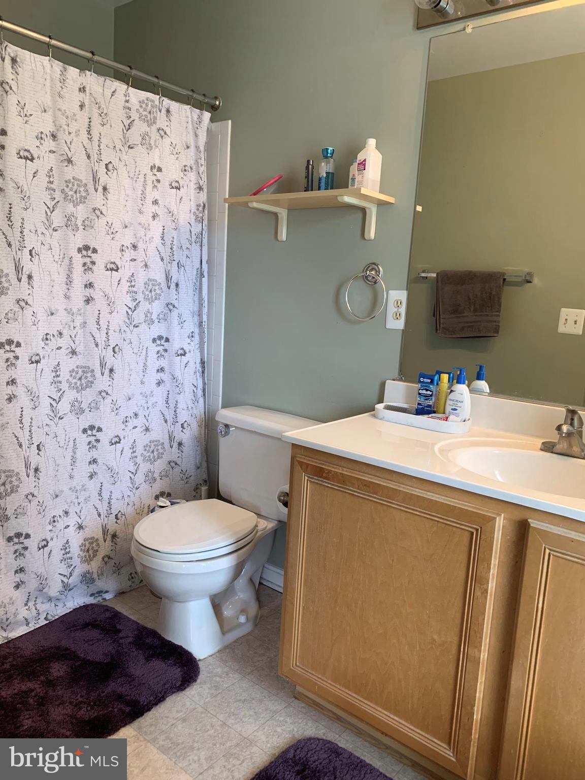 MCNAIR FARMS LANDBAY - Residential Lease