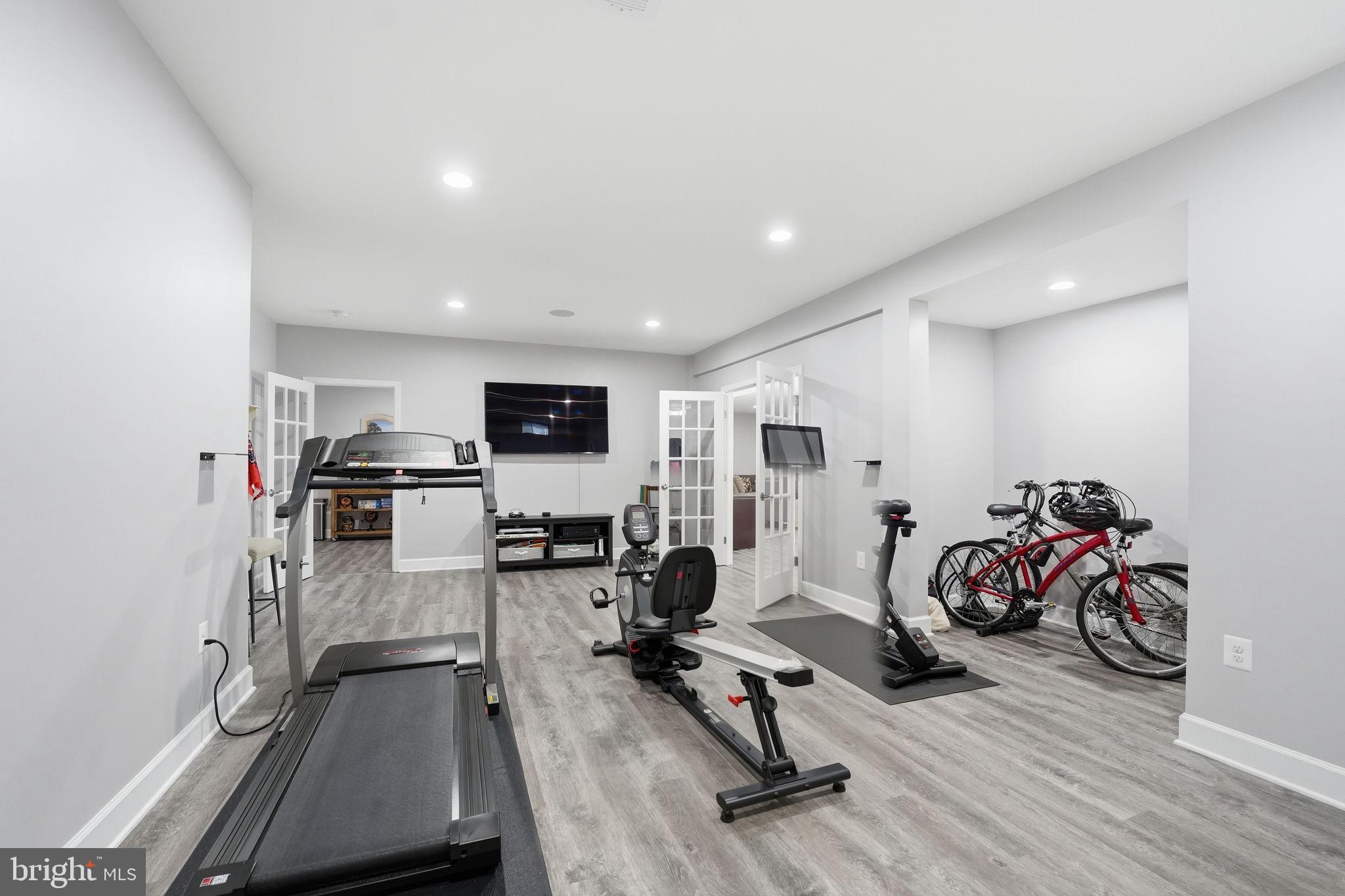 WOODLAND FARMS - Residential