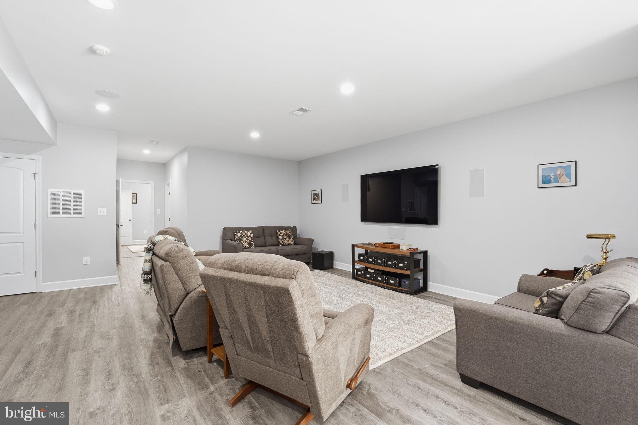 WOODLAND FARMS - Residential