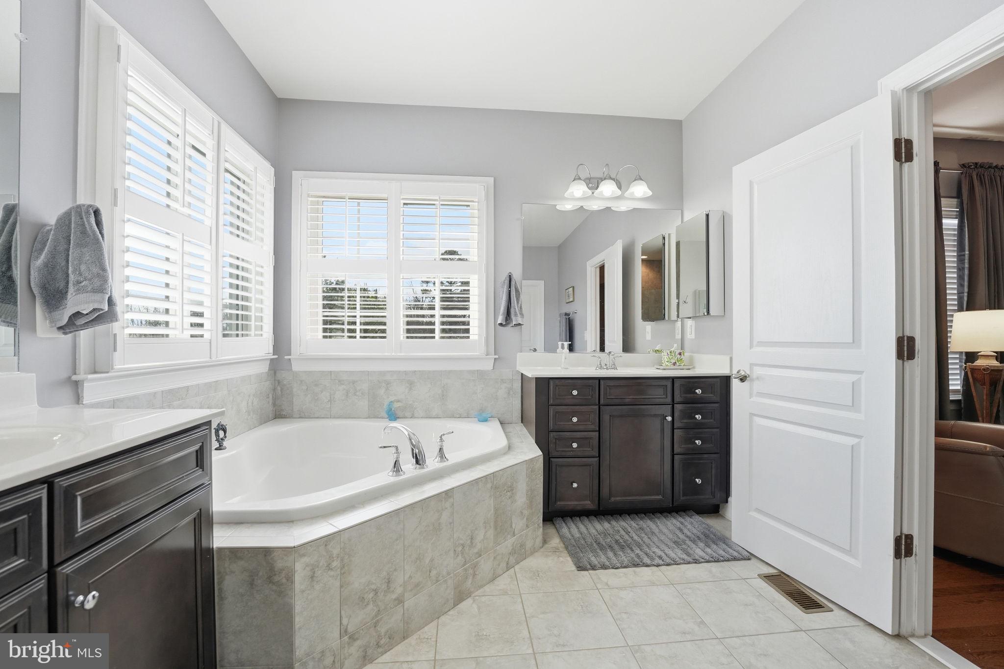 WOODLAND FARMS - Residential