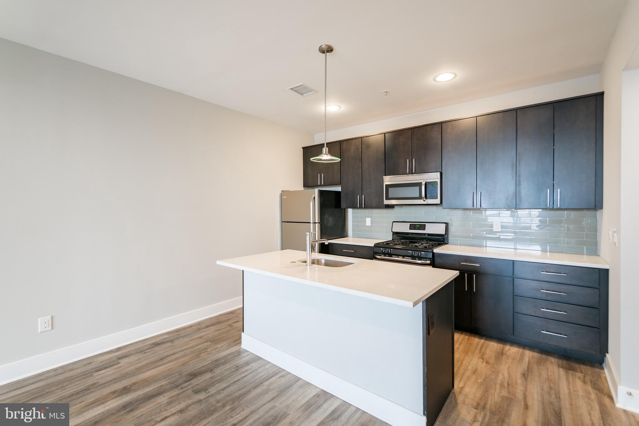 1607 CATHARINE STREET UNIT 2A