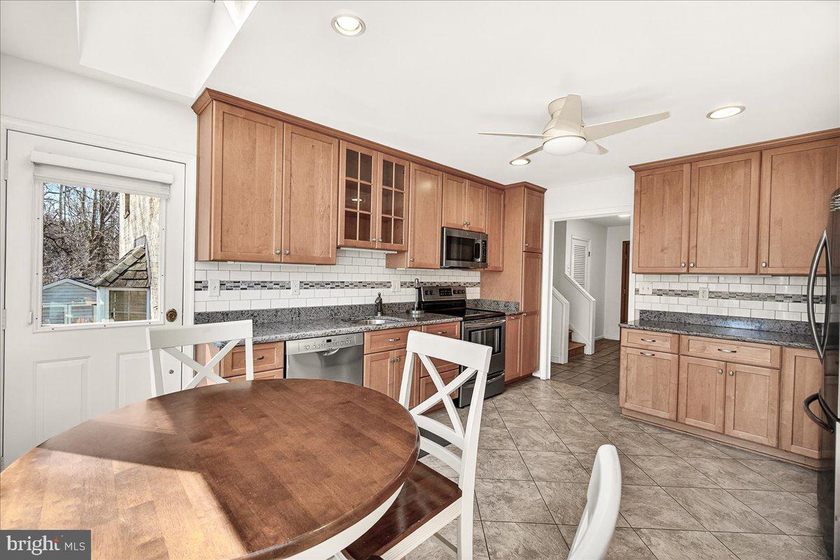 FOX CHAPEL - Residential