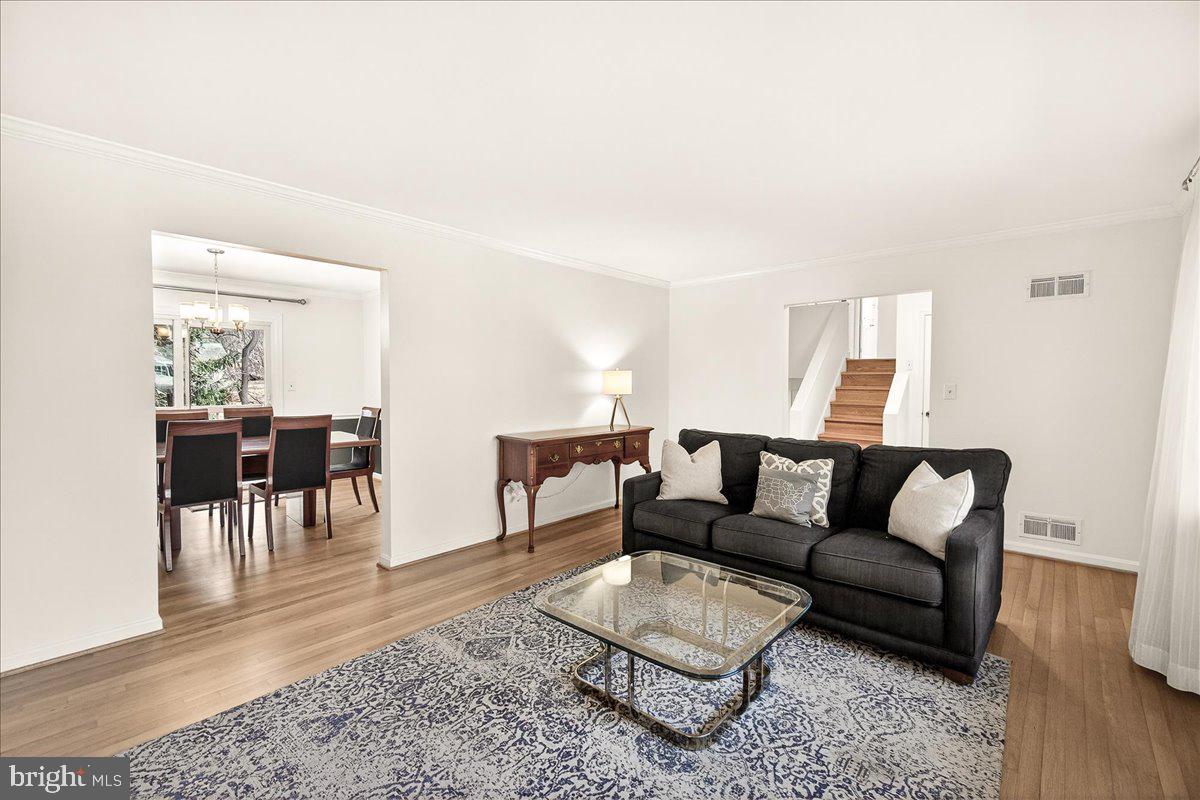 FOX CHAPEL - Residential