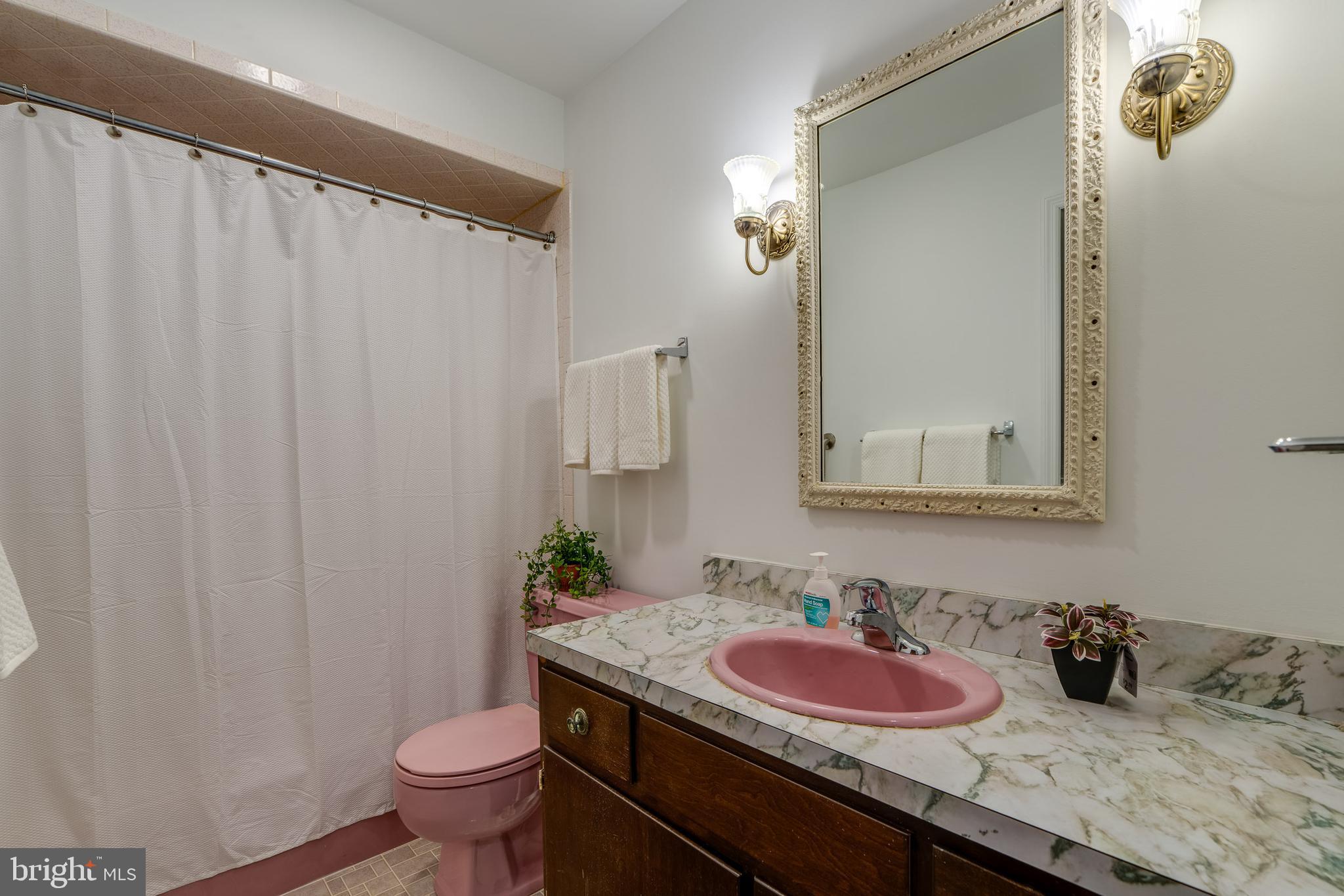 HAMILTON - Residential