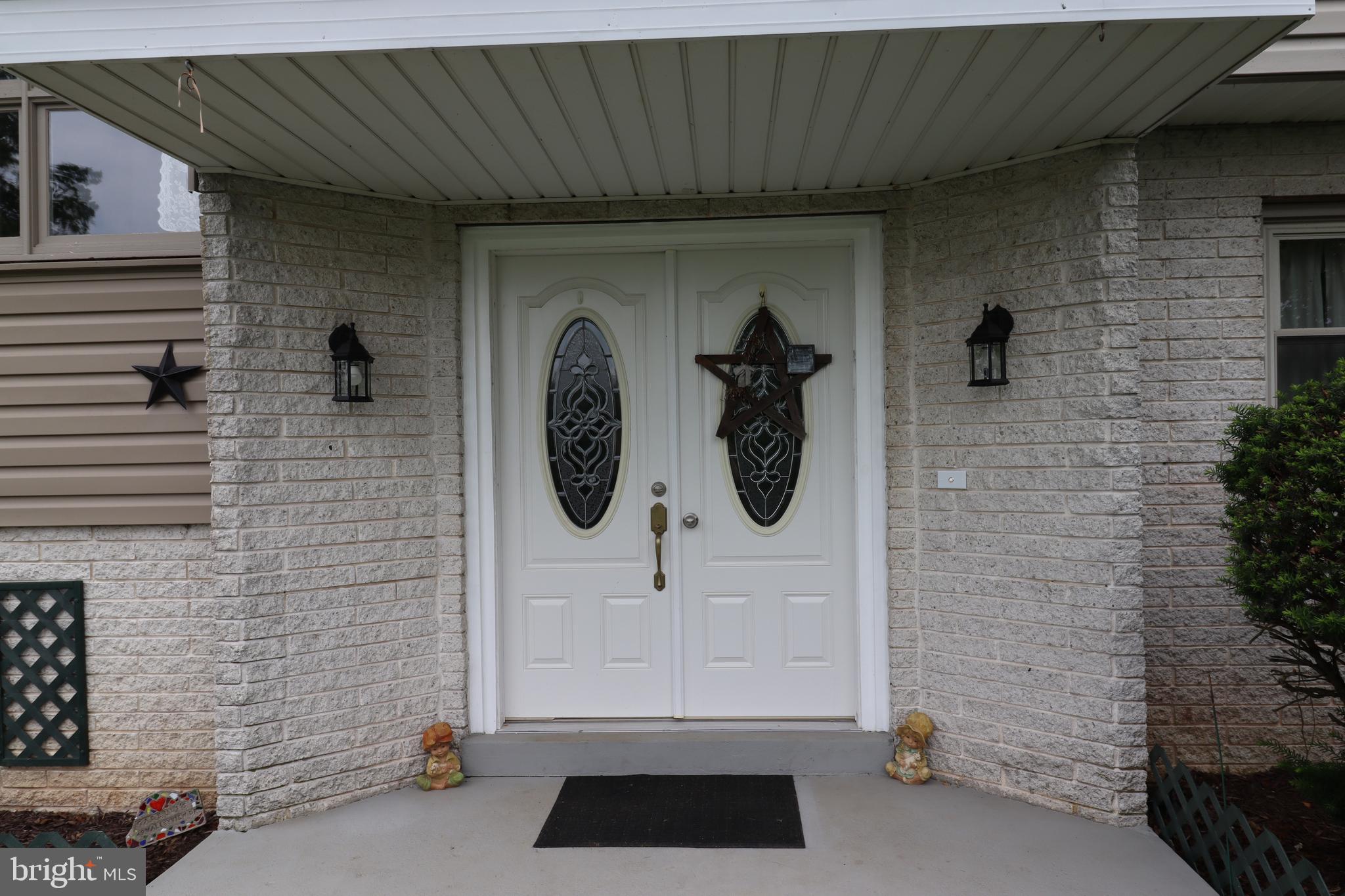 WEST MANHEIM - Residential