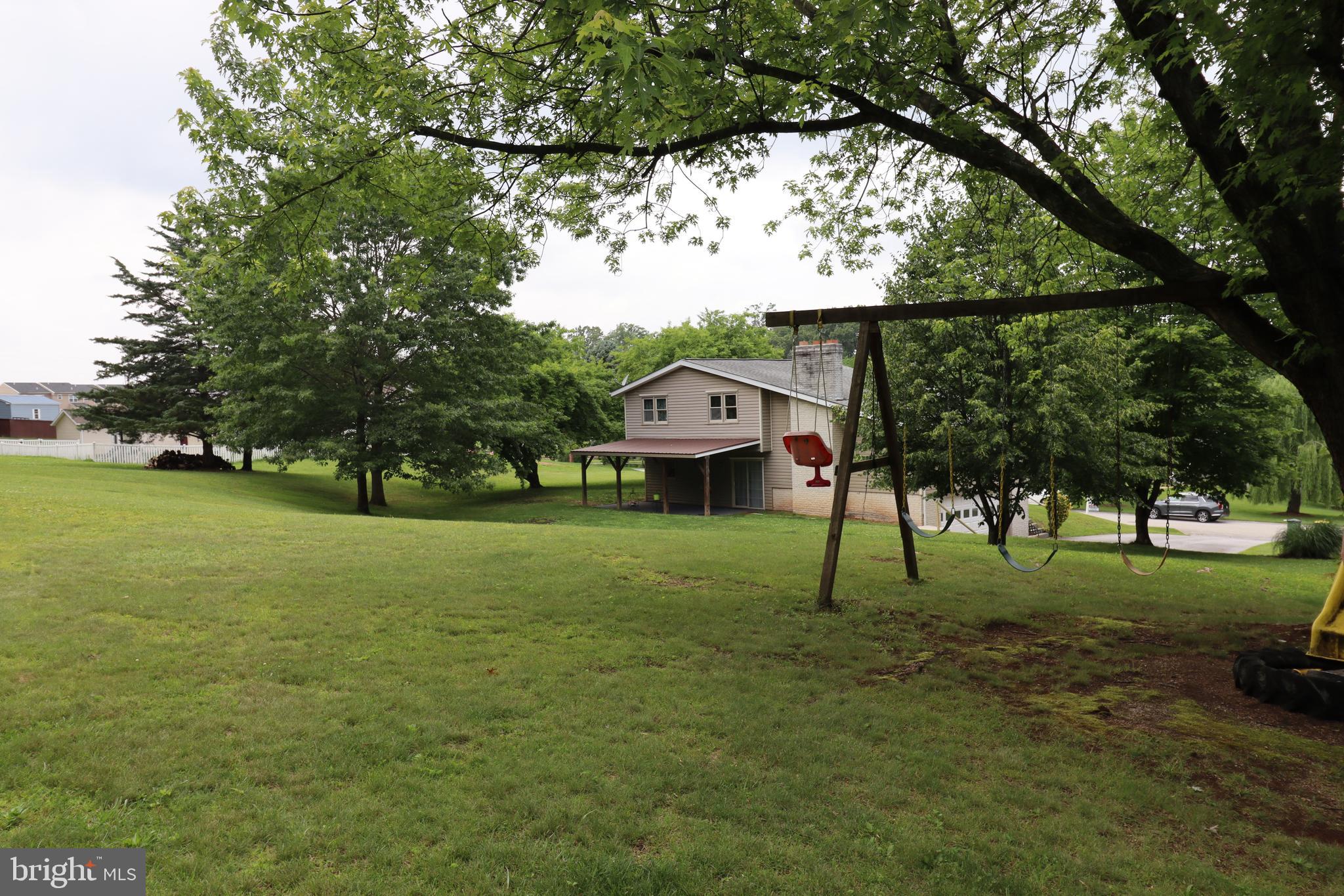 WEST MANHEIM - Residential